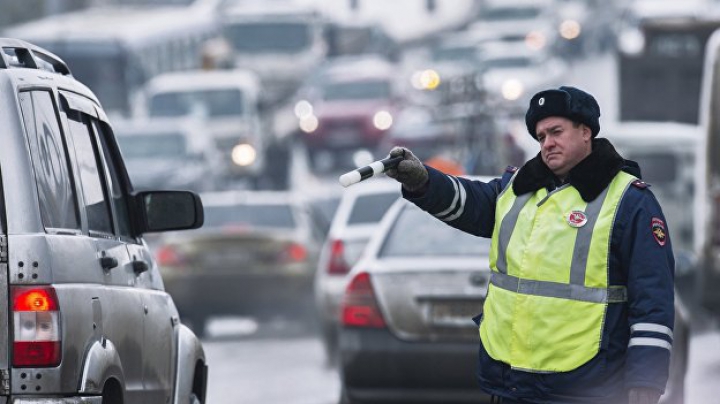 Из автомобиля в Москве открыли стрельбу по прохожим