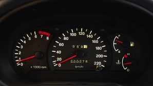 Правительство рассмотрит законопроект о штрафах за изменение показаний одометра