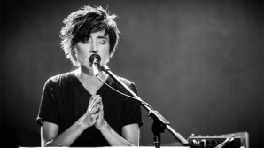 Земфира выпустила альбом "Маленький человек. Live"