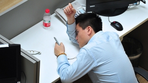 Ученые установили, почему "жаворонкам" лучше не работать по ночам 