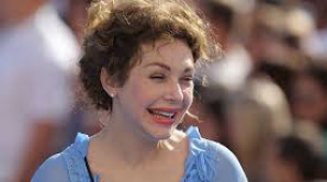 Снова отличилась: Божена Рынска нападает на журналистов РЕН ТВ