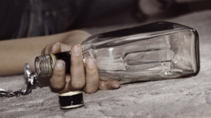 Жительница Иркутска умерла от отравления поддельной водкой