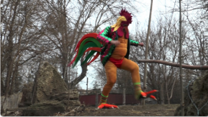 Директор Одесского зоопарка вырядился петухом