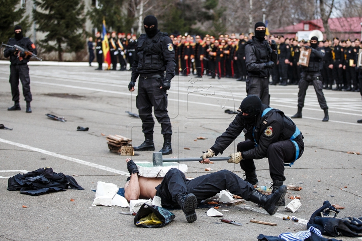 25 ani carabinieri