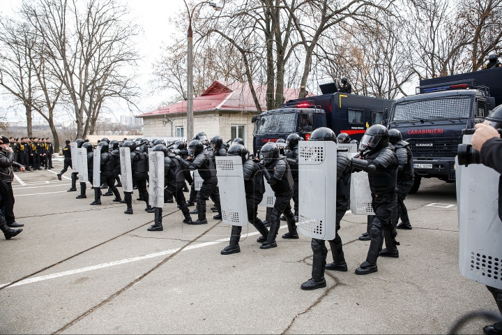 25 ani carabinieri