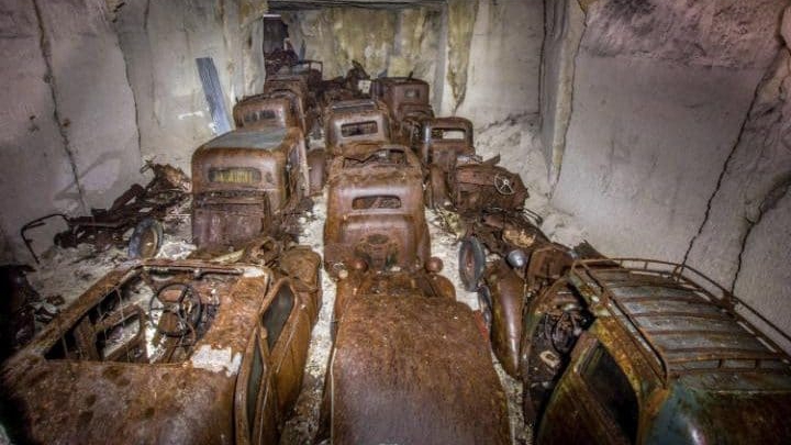 Подземный склад автомобилей 1930-х годов обнаружен во Франции
