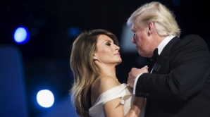 Трамп и Меланья исполнили первый танец на балу в честь инаугурации