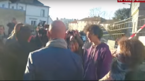 Кандидат в президенты Франции увернулся от пощечины