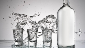 Онищенко рассказал, как сделать водку менее привлекательной