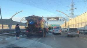 В Петербурге суперкар Lamborghini Huracan Avio врезался в самосвал