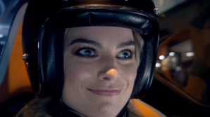 Видео: "Харли Квинн" снялась в футуристическом рекламном ролике