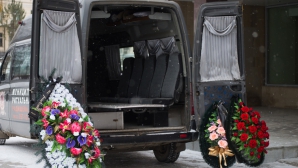 В Саратове катафалк приехал к бабушке раньше "скорой"