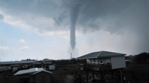 В Луизиане объявлено чрезвычайное положение после серии торнадо