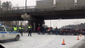 Опубликованы видео с места аварии с участием 27 машин в Подмосковье