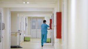 Примерно 2000 пациентов получили лекарство от гепатита С, которое излечит их от недуга