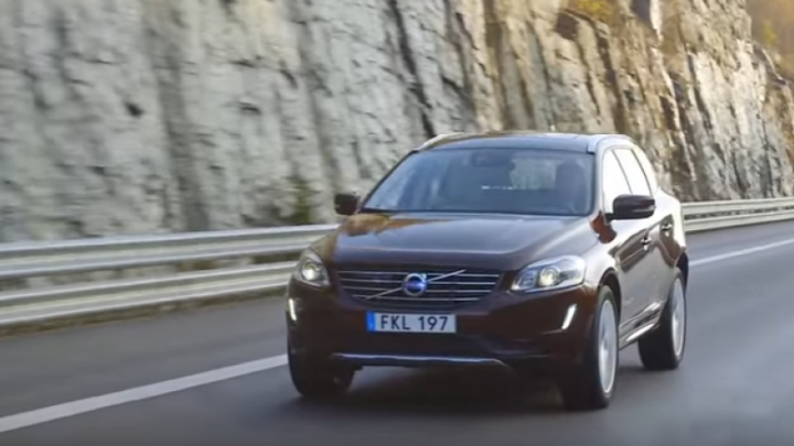 Обновленный шведский бестселлер Volvo XC60 впервые показали на фото за неделю до премьеры