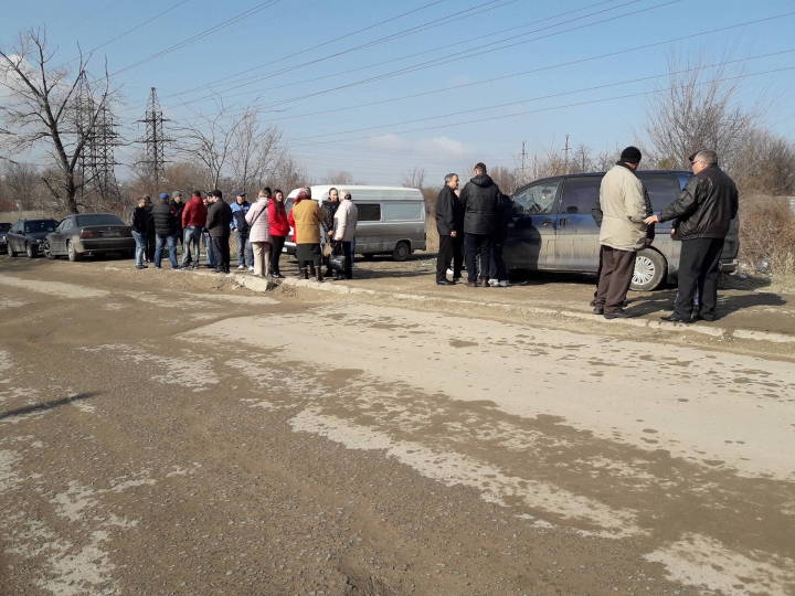 Жители села Бубуечь вновь заблокировали проезд к мусорной свалке