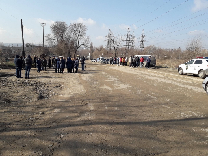 Жители села Бубуечь вновь заблокировали проезд к мусорной свалке