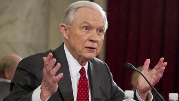 Глава минюста США потребовал отставки 46 прокуроров