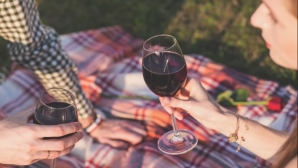 Ученые: темное пиво и красное вино могут снизить мужскую потенцию