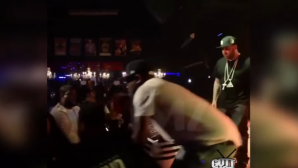 Видео: 50 Cent ударил схватившую его за руку фанатку