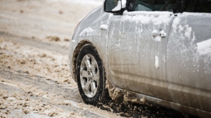 Апрельский снегопад в Молдове: ситуация на дорогах страны