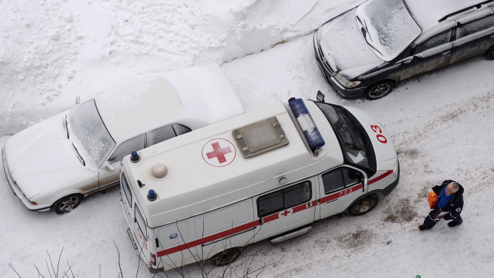 На Ямале в столкновении вахтового автобуса и грузовика пострадали 14 человек