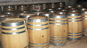 Российские банки выдали миллиард рублей под залог бочек с водой