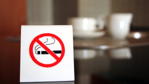 Власти организовали акцию, призванную помочь курильщикам отказаться от вредной привычки