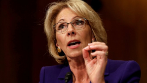 Во Флориде студенты освистали министра образования США