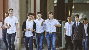 12 школьников нашей страны стали обладателями премии "Ученик 2017 года"