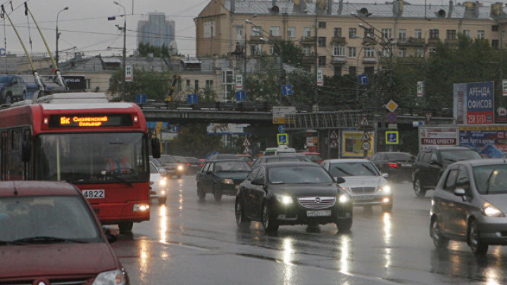 Мертвый отец с маленьким сыном две недели пролежали в припаркованном автомобиле