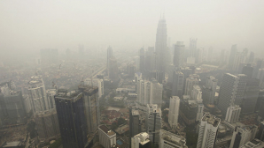 Малайзийский военный самолет пропал с радаров