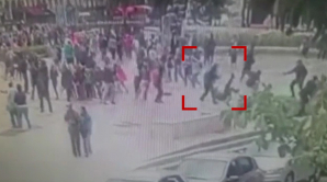 Телеканал ABC опубликовал видео с моментом нападения на полицейских у Нотр-Дама