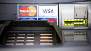 Преступная группа украла миллион леев из банкоматов 