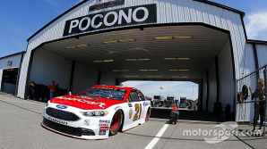 Райан Блэни впервые выиграл этап гонок НАСКАР