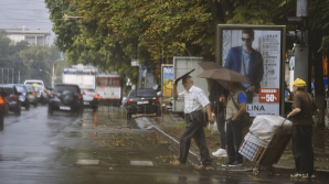До завтрашнего дня в Молдове действует желтый код в связи ливнями и ураганным ветром