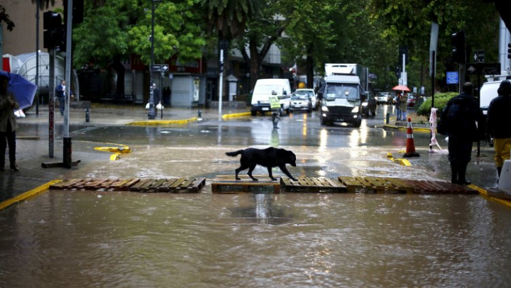 Жертвами наводнения в Чили стали четыре человека, десятки объявлены пропавшими