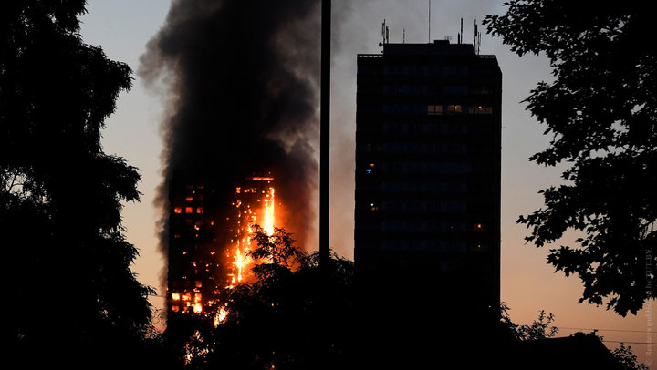 Неисправный холодильник мог вызвать пожар в лондонской высотке Grenfell Tower