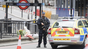 Автомобиль наехал на толпу подростков в Лондоне