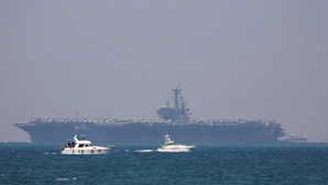 На вооружение флота США поступил первый атомный авианосец нового типа