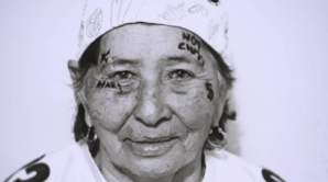 78-летняя бабушка из Казахстана покорила интернет рэпом