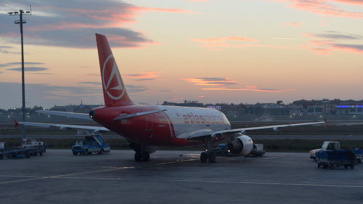 Пассажирский самолёт Turkish Airlines экстренно сел в Алжире из-за угрозы взрыва