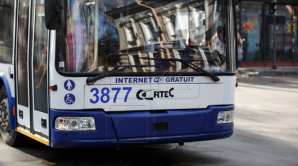 Более 25 машин с пассажирами простояли около часа из-за технических неполадок