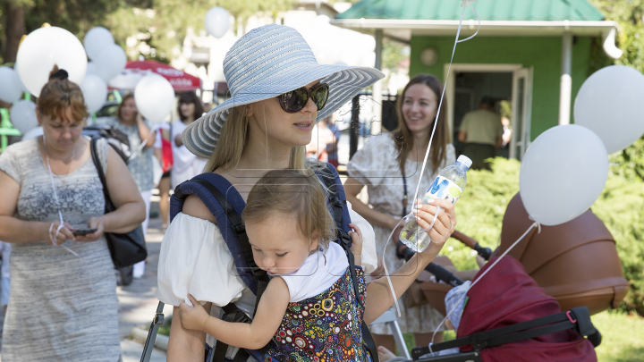 В столице прошёл марш в поддержку грудного вскармливания