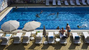 Дочь известного горнолыжника утонула в бассейне