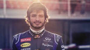 Карлос Сайнс и его сын устроили гонки на кар-кроссах