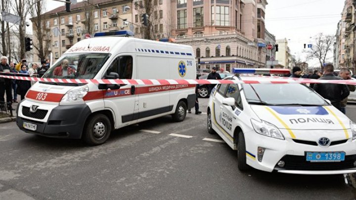 В Киеве лихач протаранил департамент полиции, скрываясь от патрульных