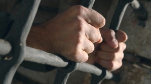 Ограбившим мужчину в центральном парке на миллион леев, дали 30 суток ареста