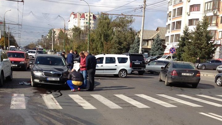 Страшное ДТП на Буюканах: столкнулись три легковых автомобиля